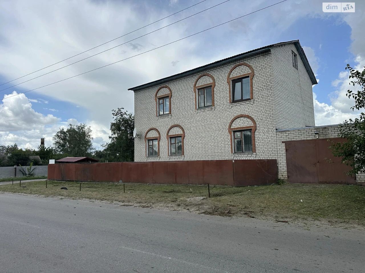 Продаж Дім