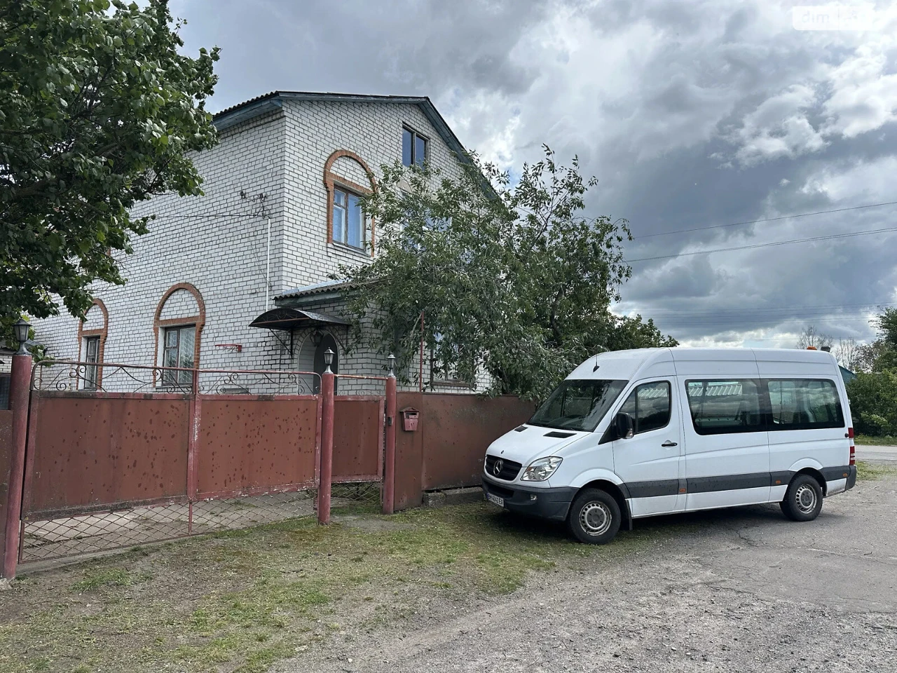 Продаж Дім