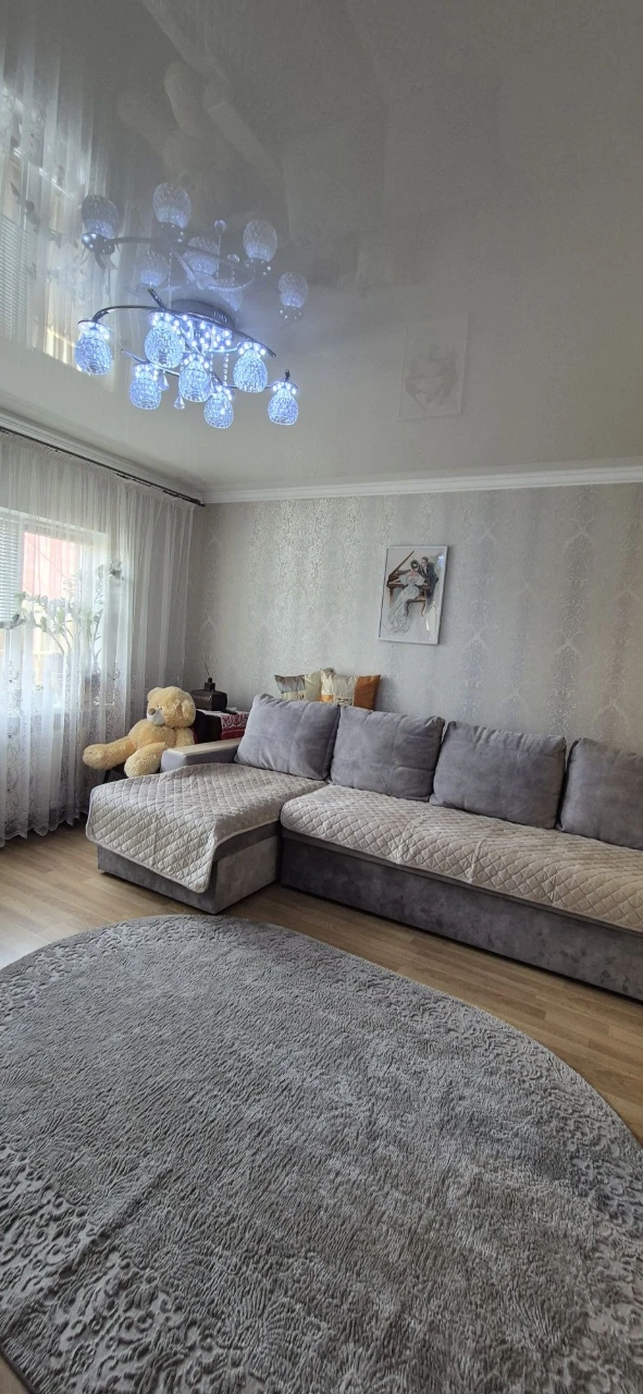 Продаж будинку в Лебедині