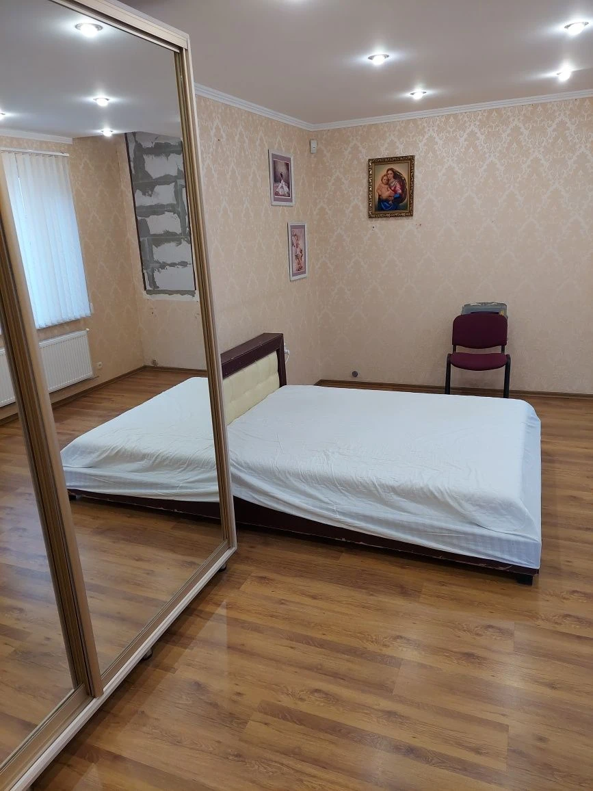 Центр міста Дачний район АТБ