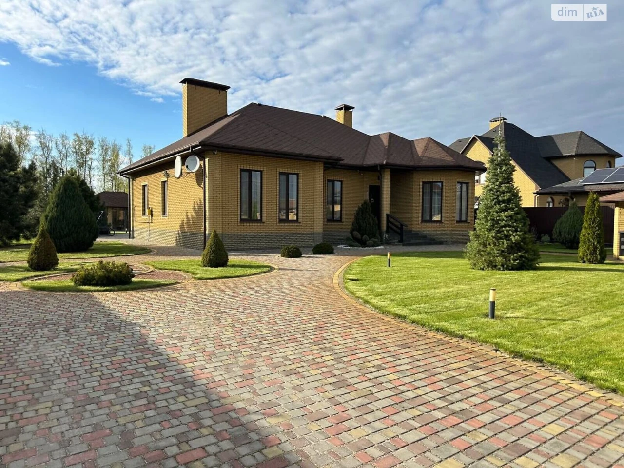 Продаж Дім