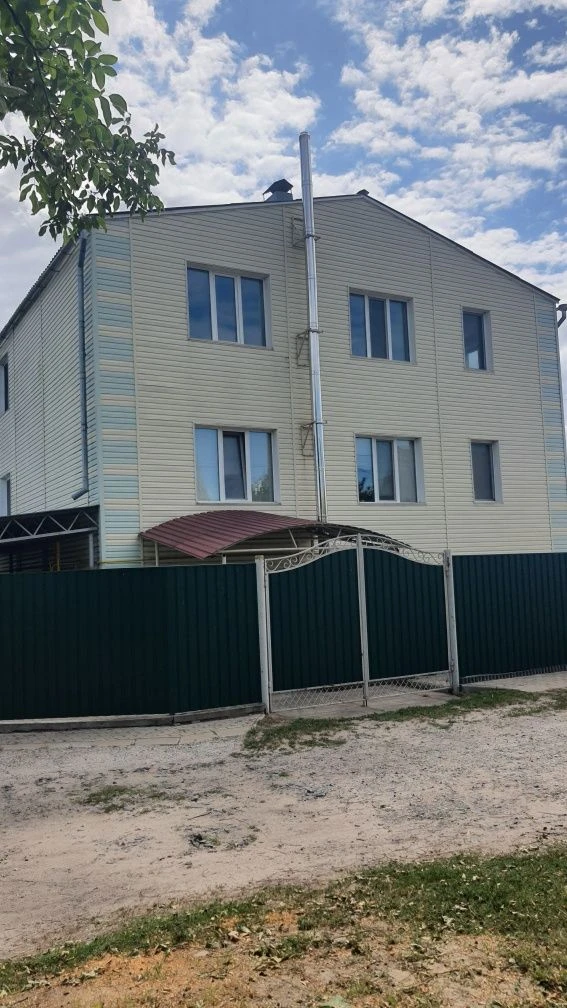 Продається дім 2поверхи,мОхтирка