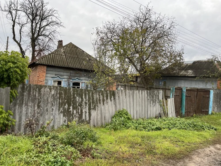 Дом с участком 10 соток газ есть