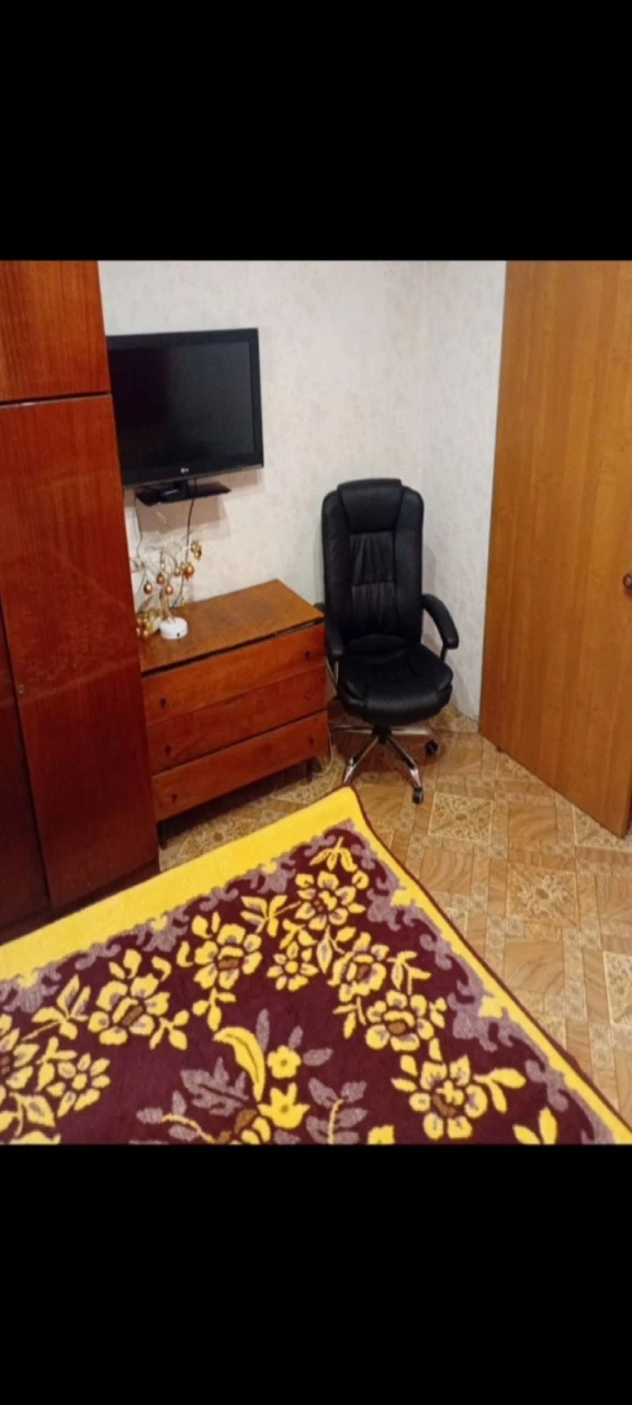 Продам будинок в місті Путивлі, біля поліклініки