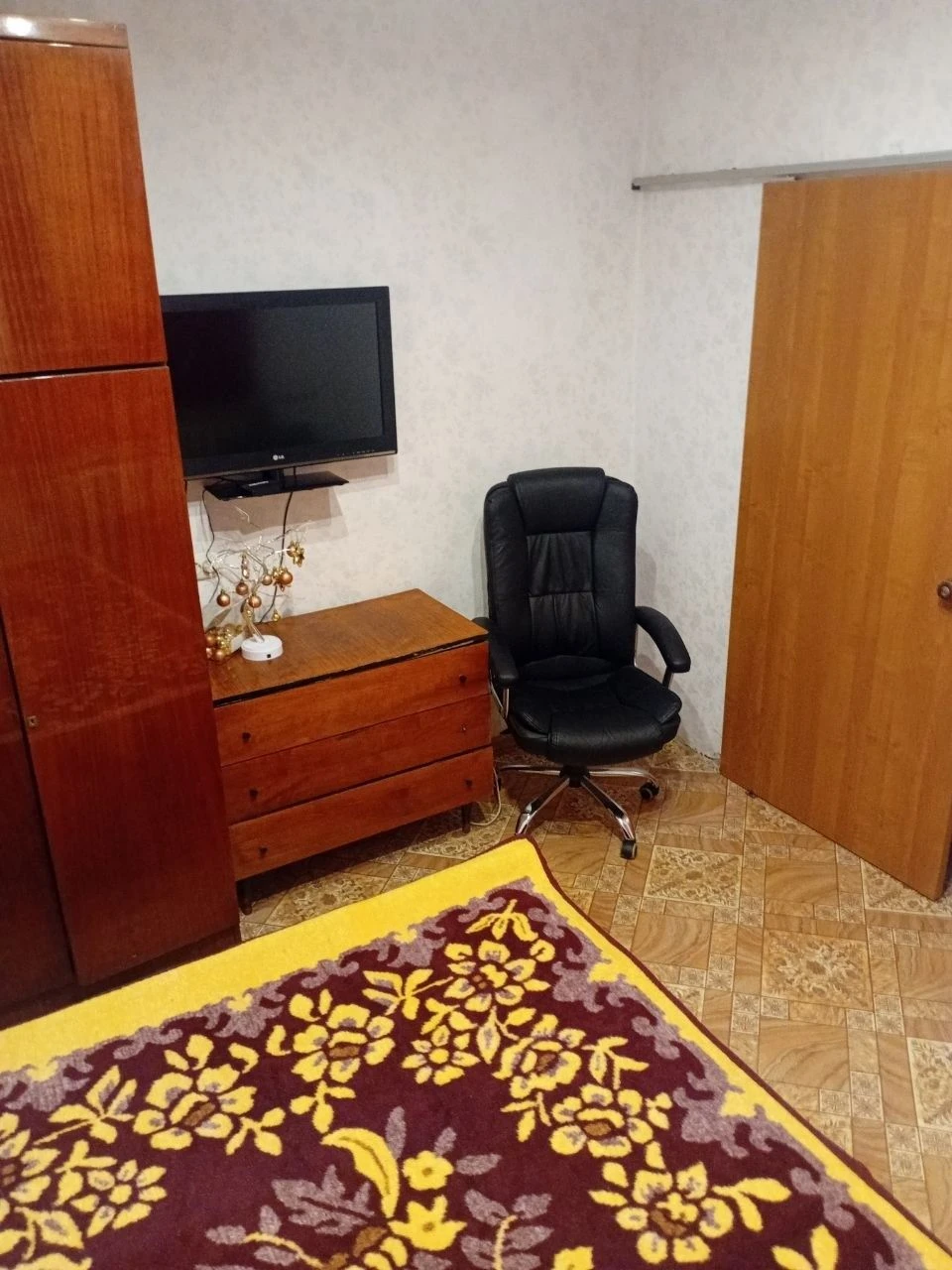 Продам будинок в місті Путивлі, біля поліклініки