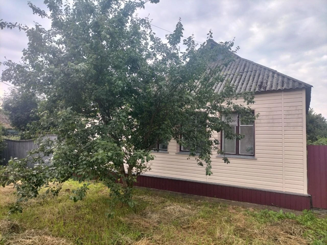 Продам будинок в місті Путивлі, біля поліклініки
