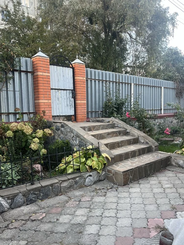 Продається будинок у місті Ромни по вул. Гетьмана Мазепи