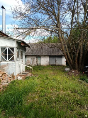 Продається приватний будинок з ділянкою в с.Вовківці