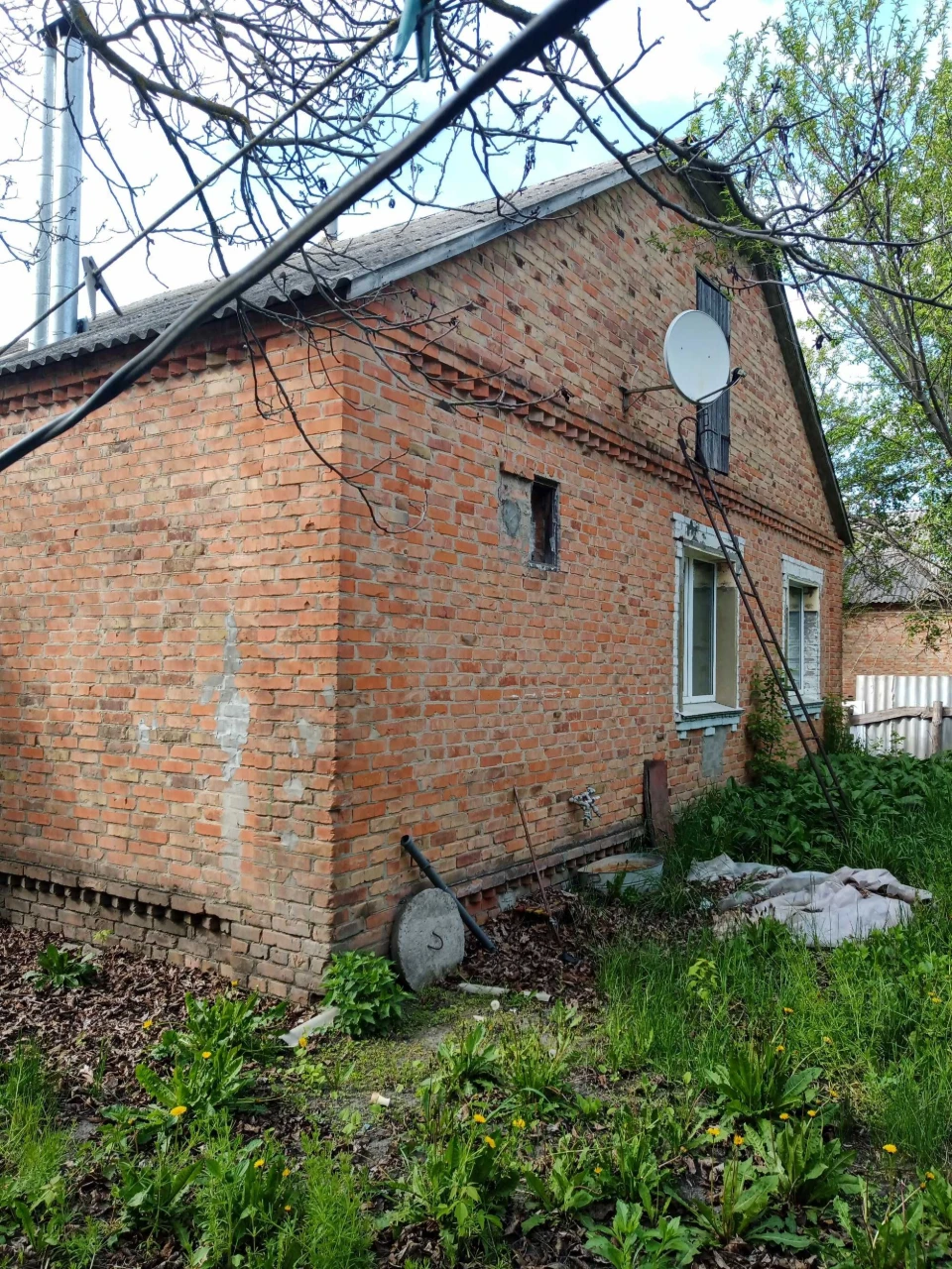 Продається приватний будинок з ділянкою в с.Вовківці