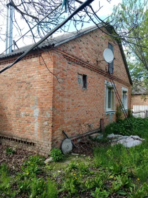 Продається приватний будинок з ділянкою в с.Вовківці
