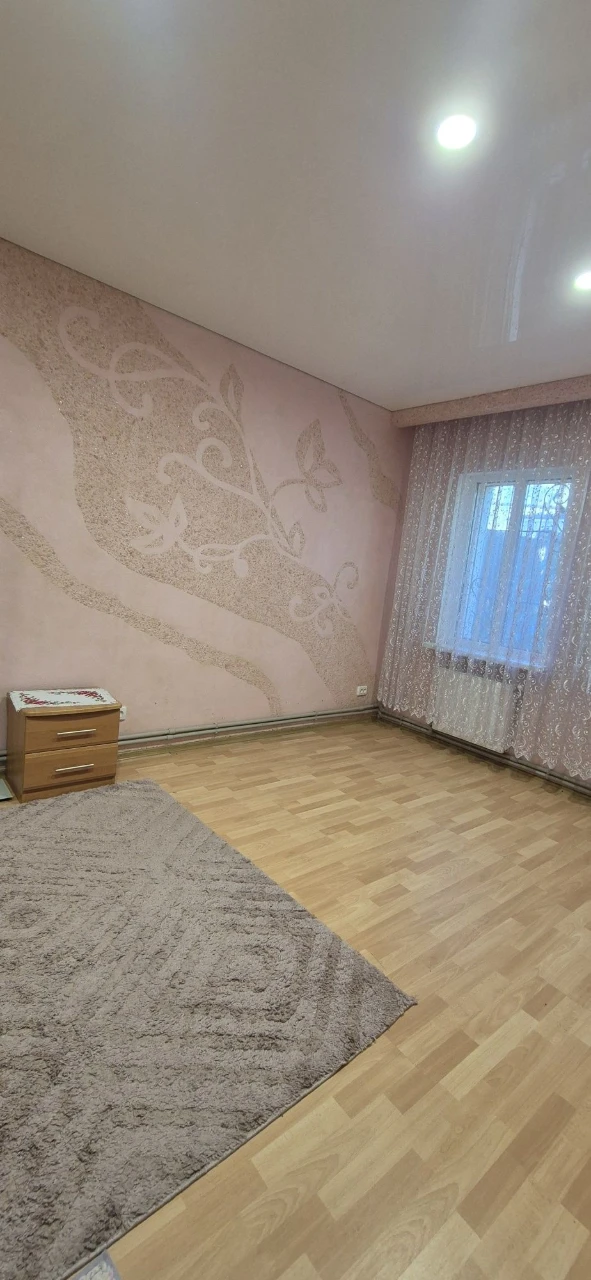 Продаж будинку в місті Ромнах.
