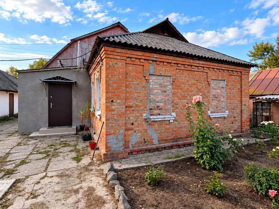 Будинок. Ромни