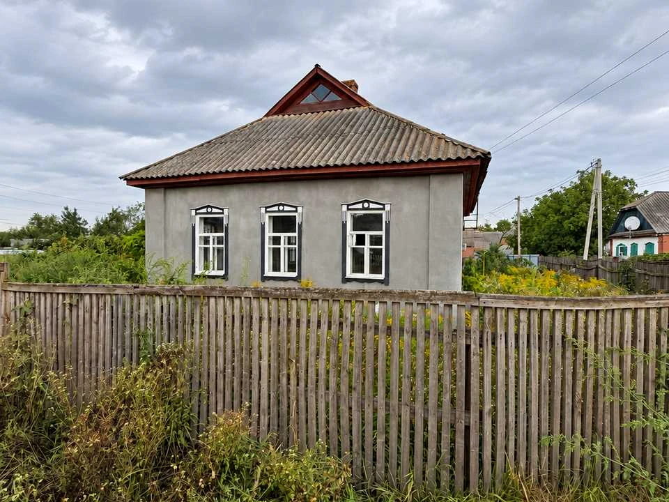 Будинок. Ромни, вул. Озерна