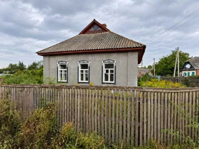 Будинок. Ромни, вул. Озерна