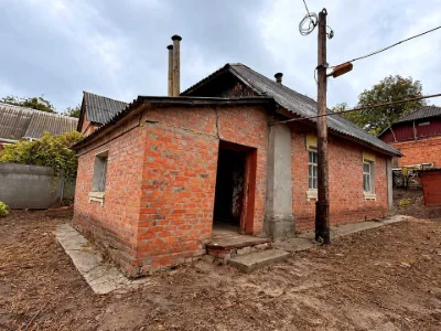 Будинок. Ромни, Партизанський Спуск