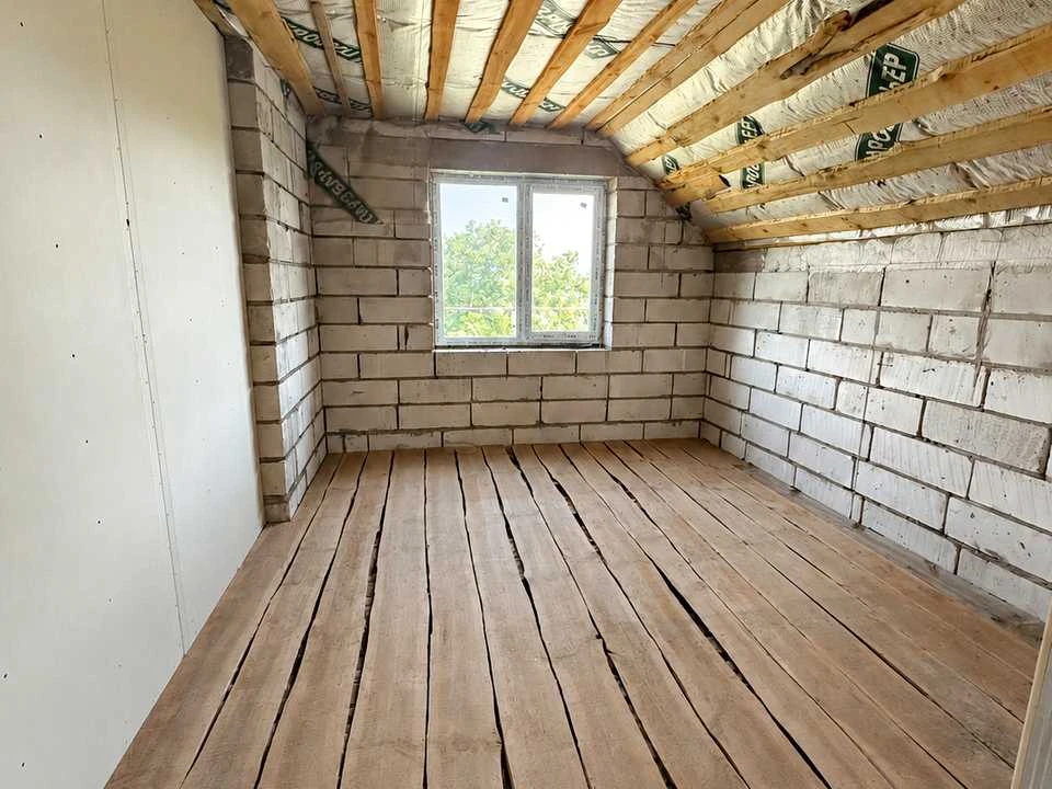 Будинок. Ромни