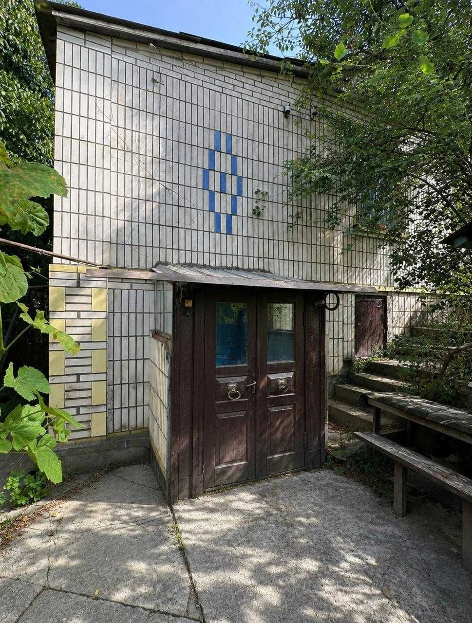 Продам будинок із гаражем у м. Ромни — 133,6 м²