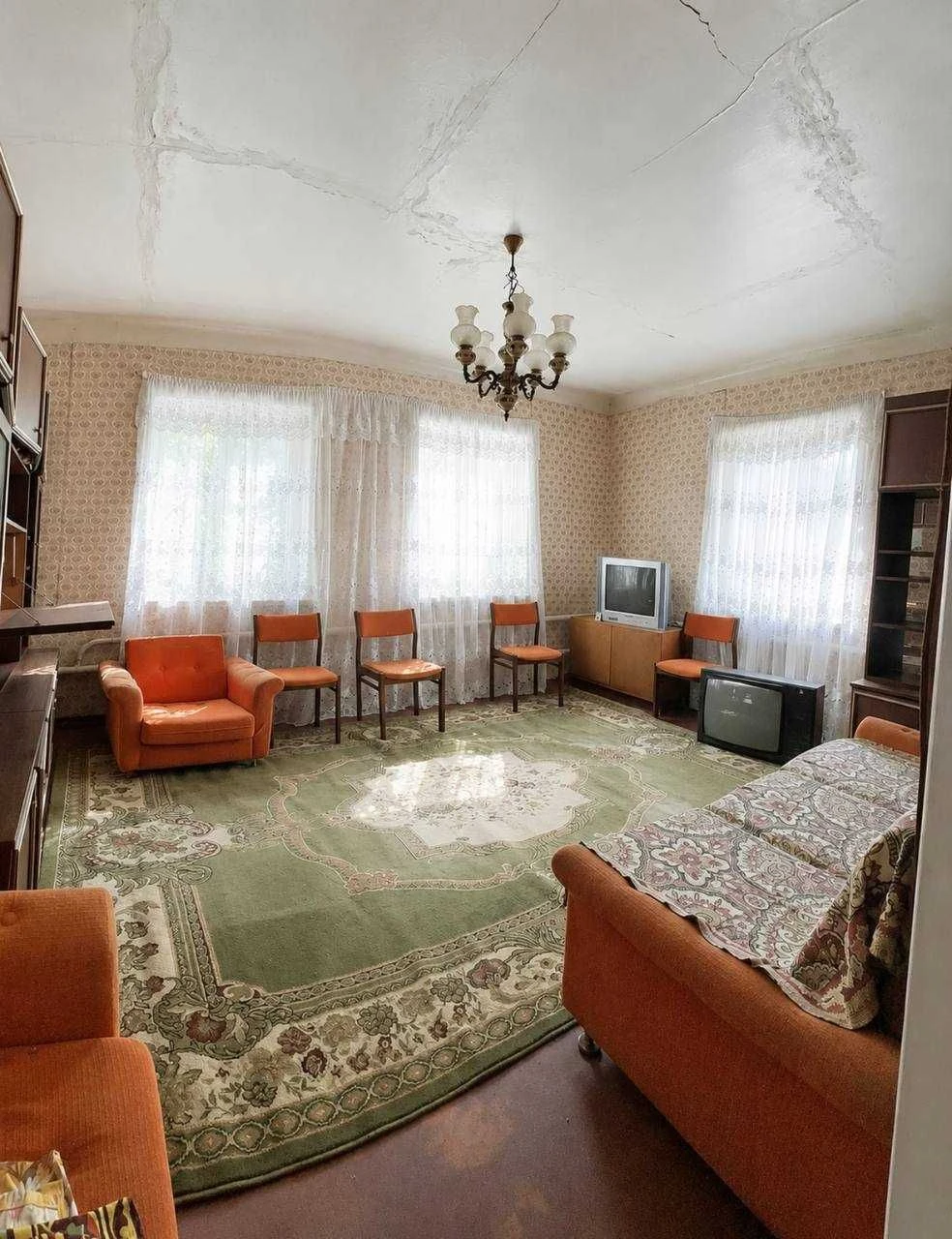 Продам будинок із гаражем у м. Ромни — 133,6 м²