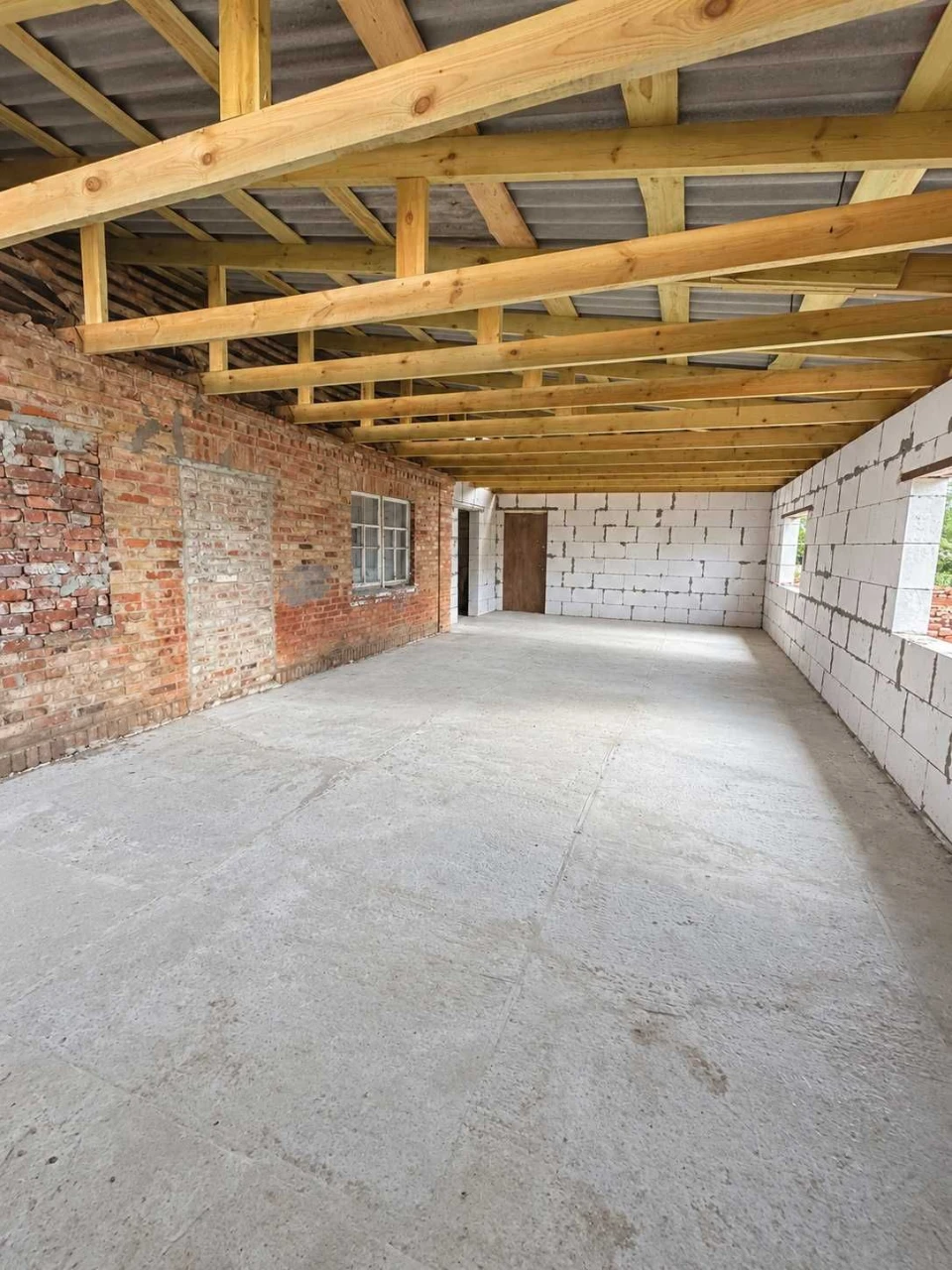 Будинок під завершення, район школи №5 — $13 500