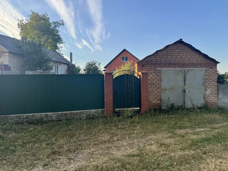 Продам Будинок. Продам будинок 79.4 м² біля річки у м. Ромни