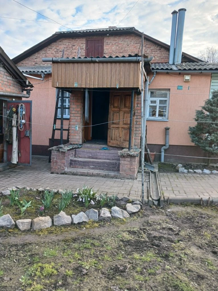 Продам будинок 60,8 м², 5,56 соток, вул Рятувальників 20/2,