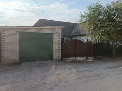 Будинок в місті Тростянець Сумської області по вул. Патона 1