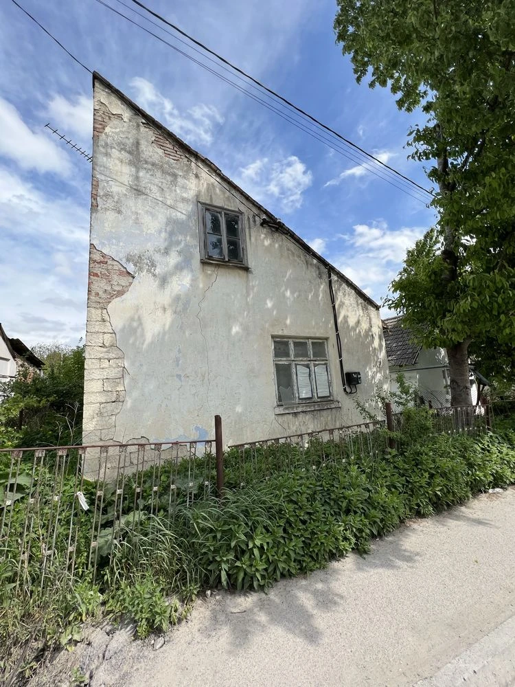 Житловий будинок  м.Бережани