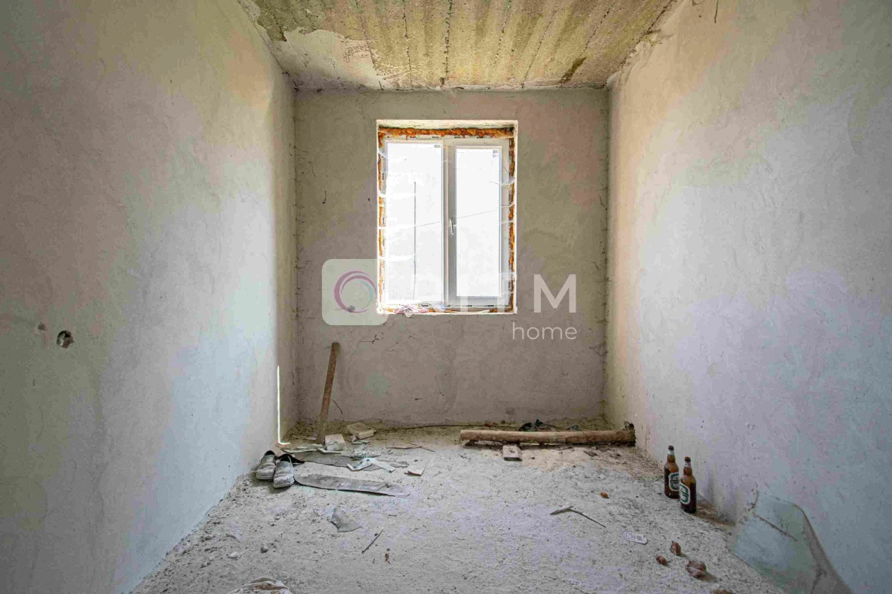 Будинок 200 м2  за вул. Топольна (м. Бережани)