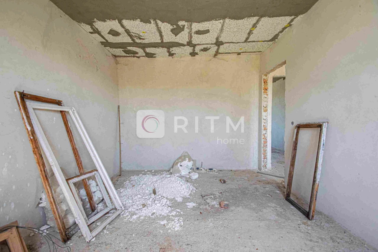 Будинок 200 м2  за вул. Топольна (м. Бережани)