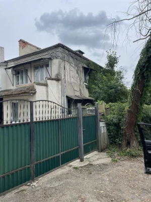 Продається житловий будинок в м. Заліщики