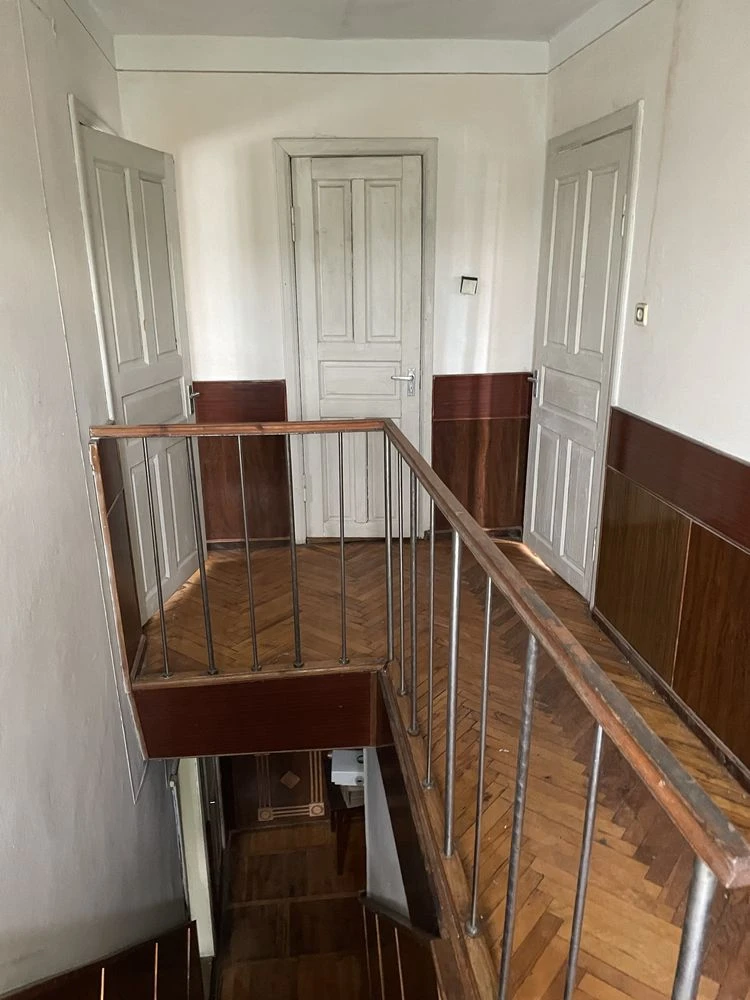 Продається житловий будинок в м. Заліщики