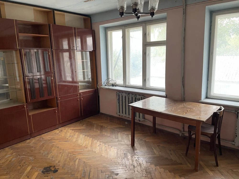Продається житловий будинок в м. Заліщики
