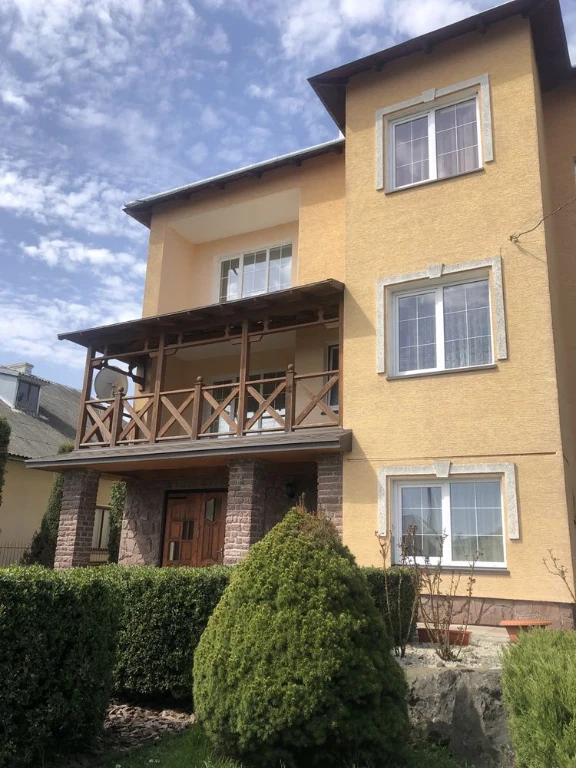 Продається приватний будинок
