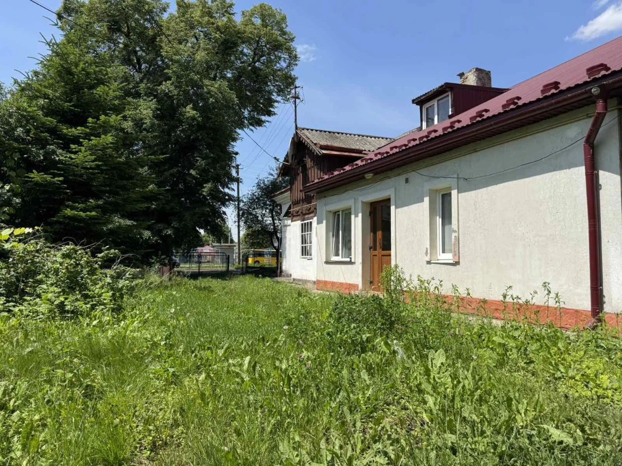 Частина будинку в серці міста