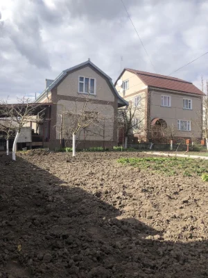 Приватний Будинок