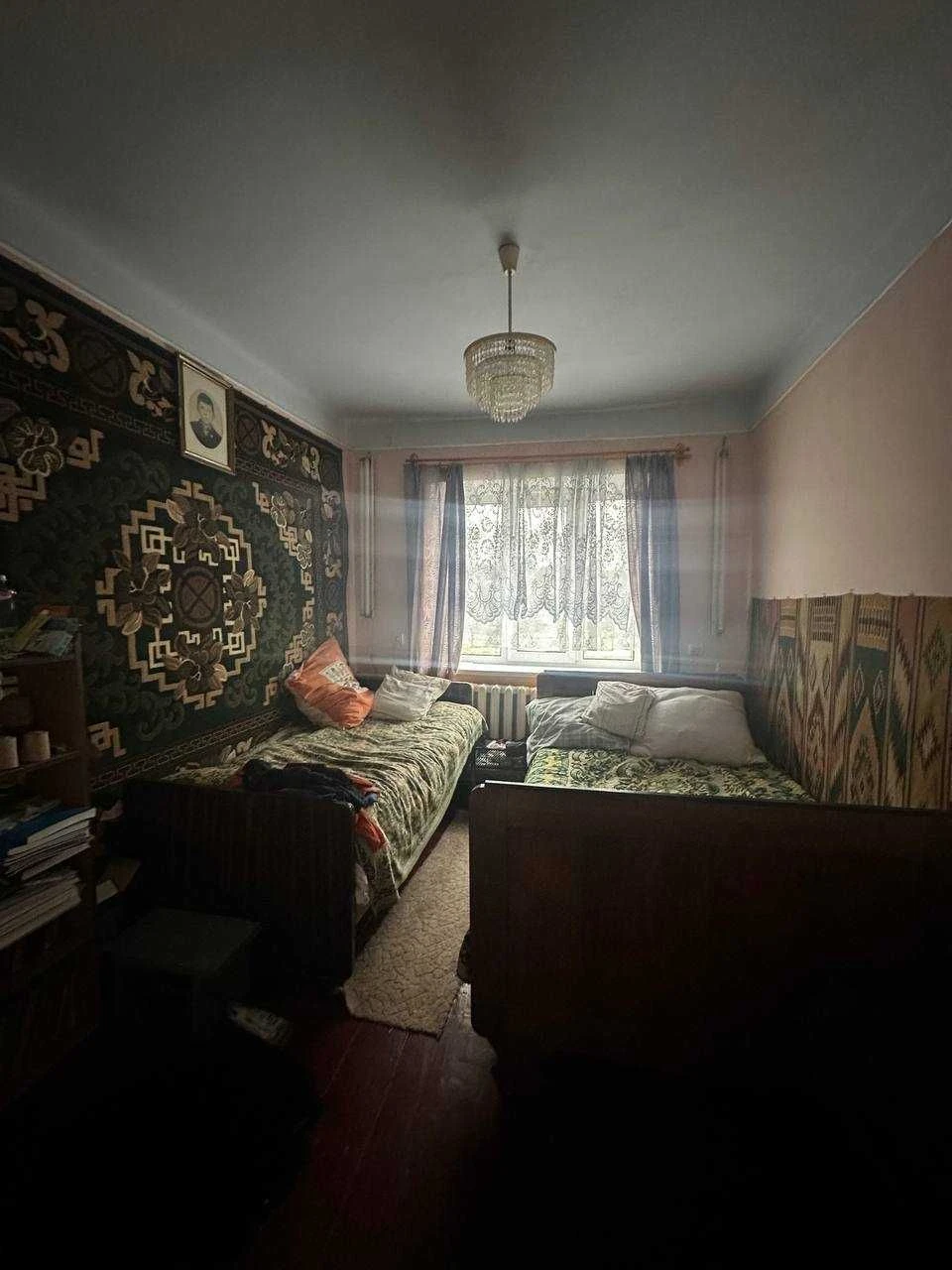 Власник.Продам будинок в центрі монастириська біля школи жил