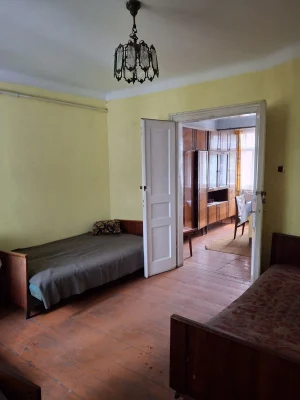Продаж частини будинку 🏡 із земельною ділянкою м.Кре