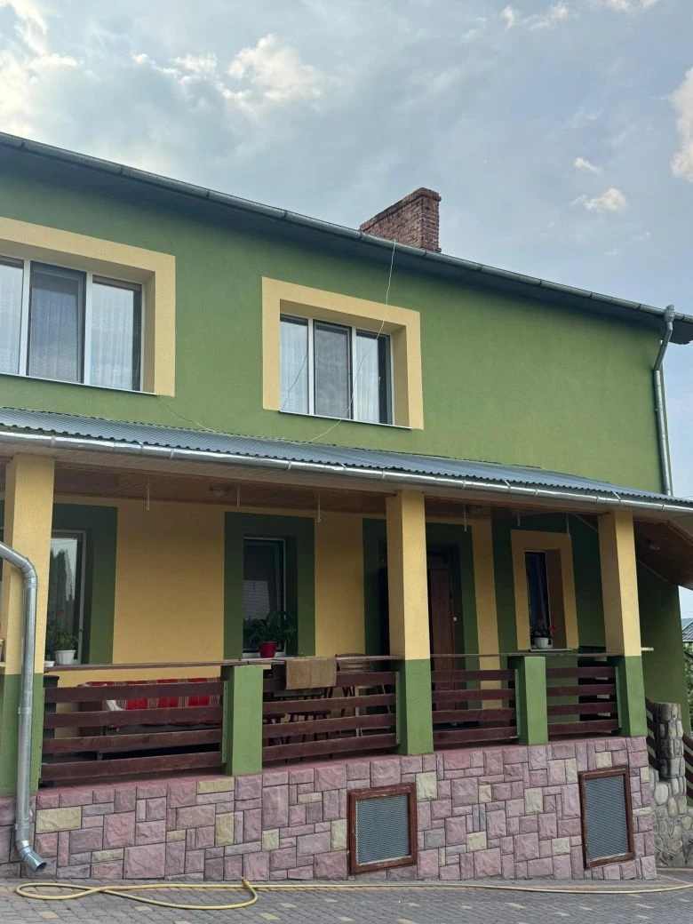 Продам будинок 230 м2