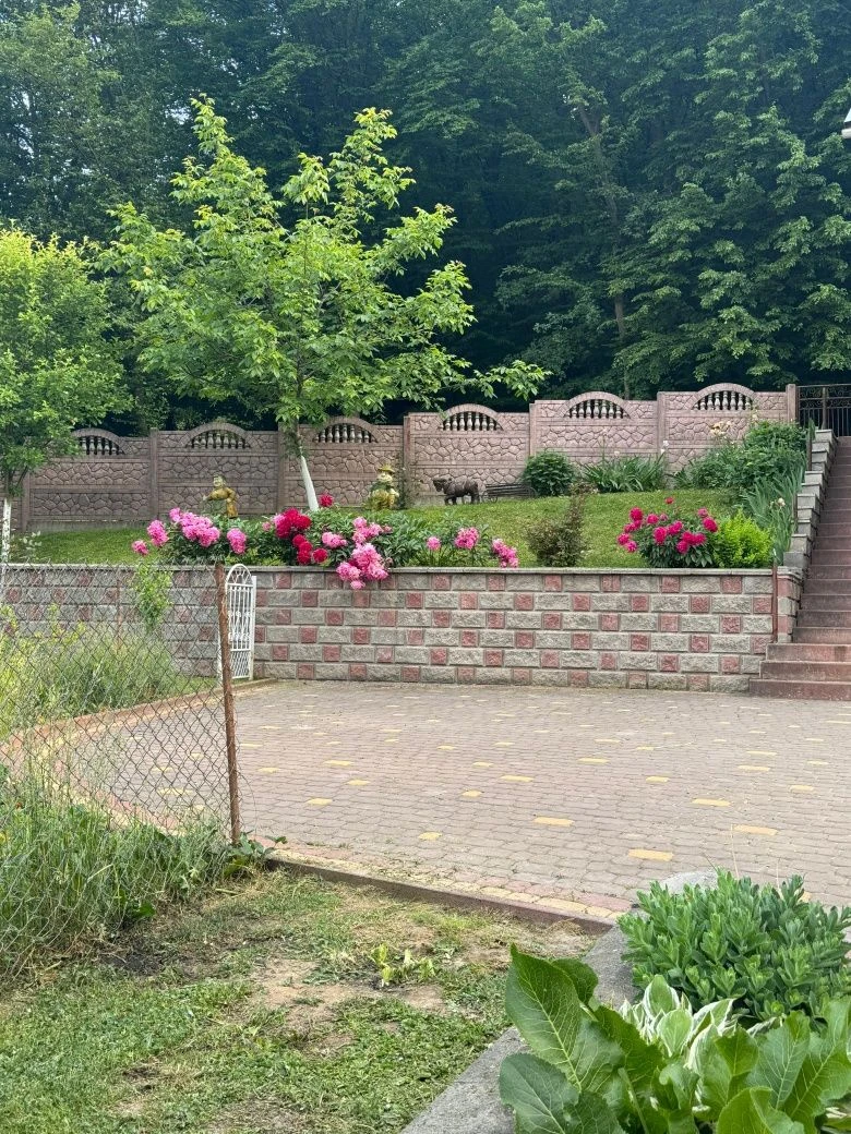 Продам будинок 230 м2