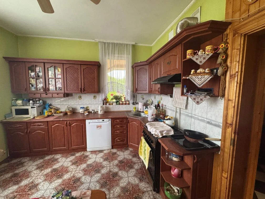 Продам будинок 230 м2