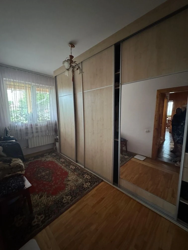 Продам будинок 230 м2