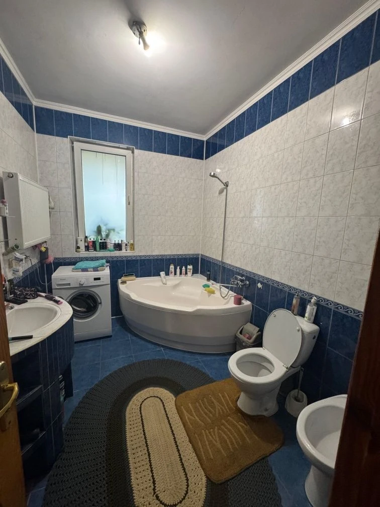 Продам будинок 230 м2