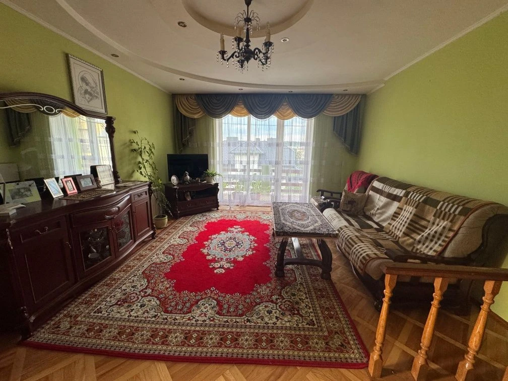 Продам будинок 230 м2