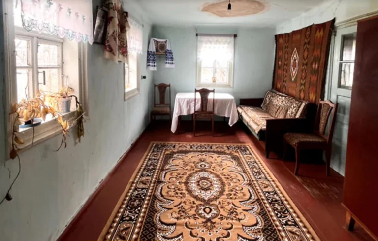 Продаж 1 поверхового будинку з гаражем і ділянкою, 50 кв. м,