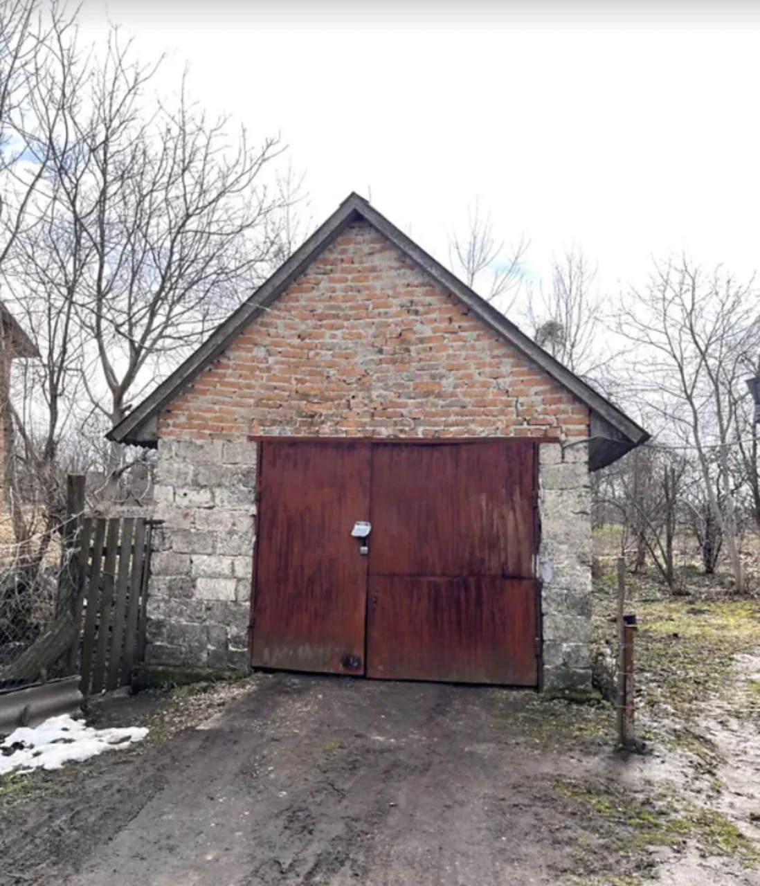 Продаж 1 поверхового будинку з гаражем і ділянкою, 50 кв. м,