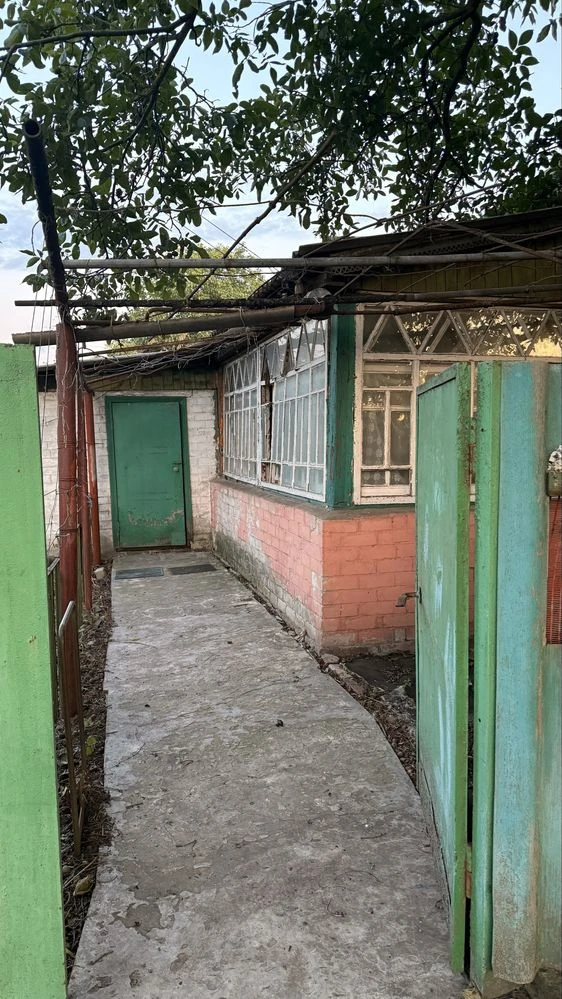 Продам будинок у м. Балаклія , без аренди