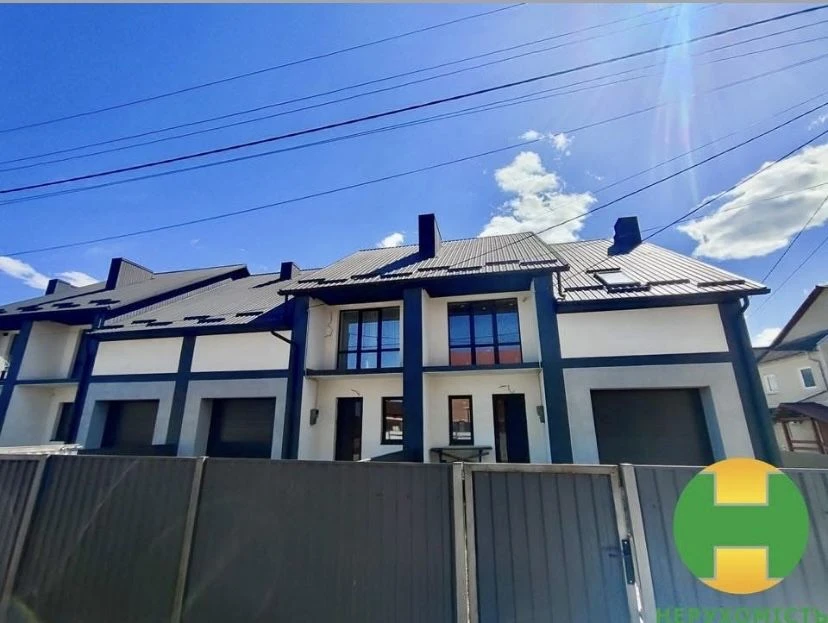 Продається 2-поверховий новозбудований котедж. Чортків