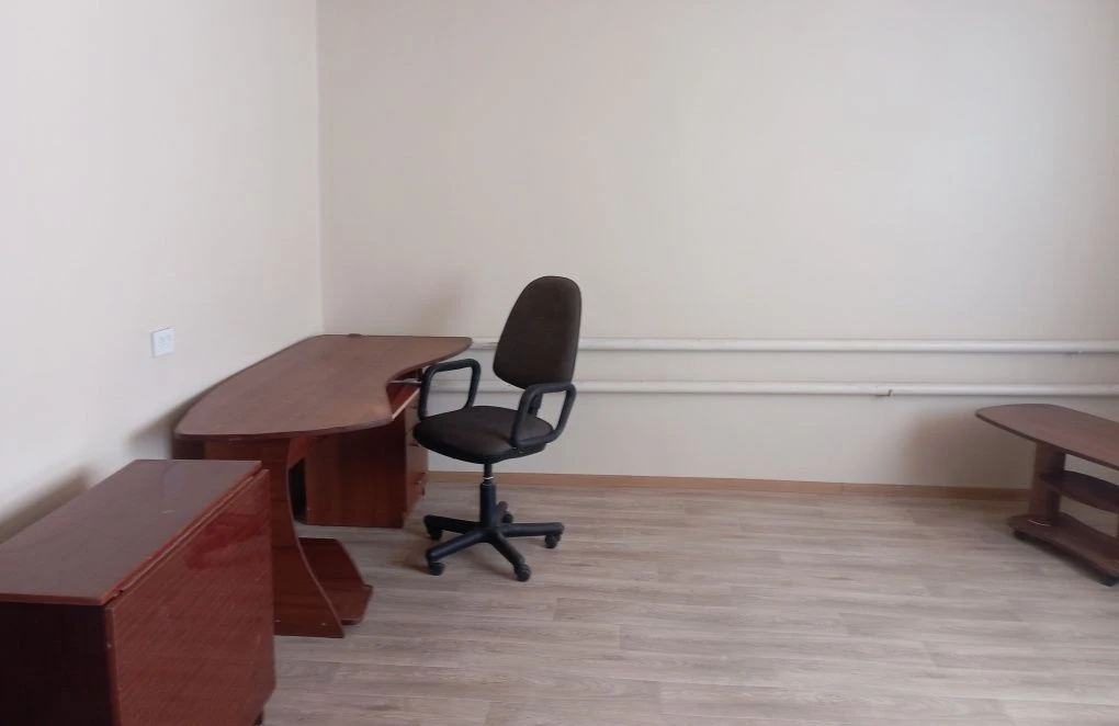 Продам 2-поверховий будинок 120 м² у м. Балаклія з ремонтом,