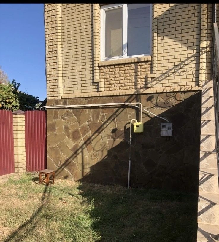 Продам добротный шикарный дом в Балаклее