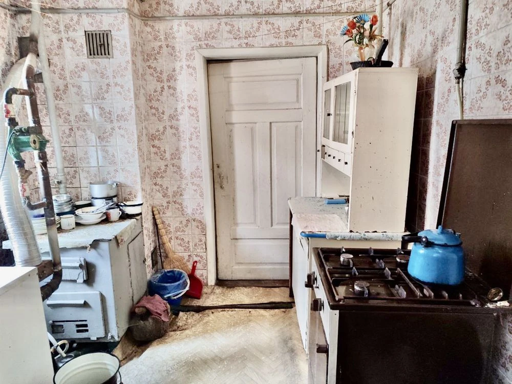 Продається добротний цегляний будинок. Чортків